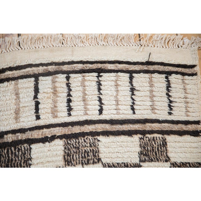 Vintage Moroccan Carpet - 4'10" X 7'9" For Sale - Image 10 of 12