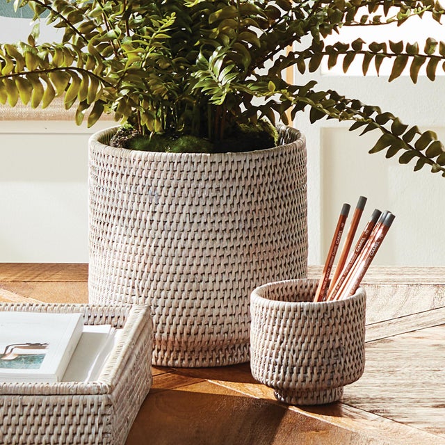 Kenneth Ludwig Chicago Burma Rattan Cachepots Small, Set Of 2 For Sale - Image 4 of 7