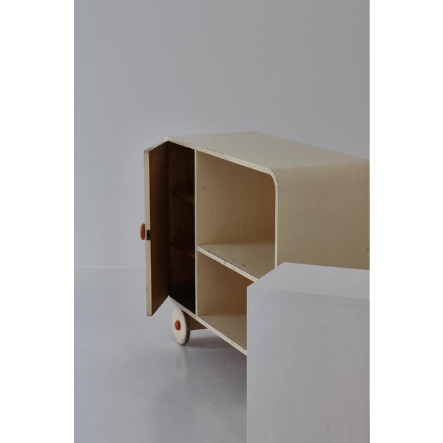 1930s Scandinavian Modern Sideboard or Cabinet on Wheels, 1930s For Sale - Image 5 of 17