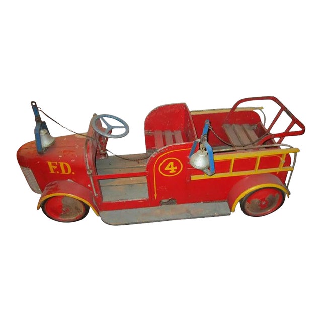 1940s Coney Island Amusement Park Kiddie Car Fire Engine in Original Condition For Sale