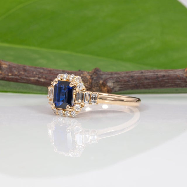 Metal Ceylon Blue Sapphire Ring With Earth-Mined Diamond Accents: Solid 14k Gold, Size 6.75 For Sale - Image 7 of 9
