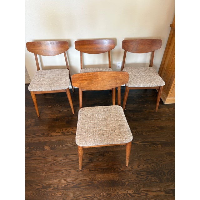 Wood Set of Four Stanley Mid Century Modern Dining Chairs For Sale - Image 7 of 7