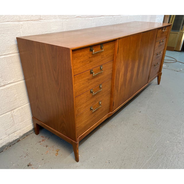 Mid 20th Century Mid-Century Parquet Dresser by Red Lion Furniture Table Co Inc., Attributed For Sale - Image 5 of 18