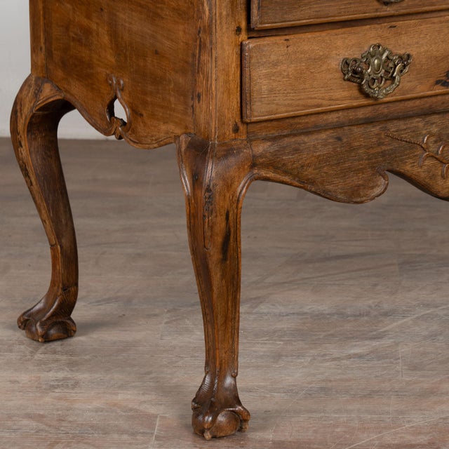19th Century French Oak Chest of Drawers or Console Table With Cabriole Legs For Sale - Image 11 of 12