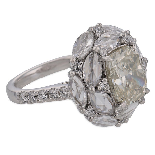 Contemporary Gia 5.63 Carat Diamond Platinum Ring, Size 6.5 For Sale - Image 4 of 6