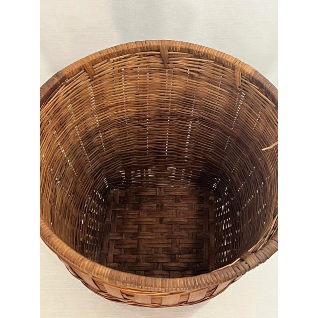 Vintage Palm Beach Coastal Tortoise Bamboo and Rattan Wastebasket For Sale In Mobile - Image 6 of 9