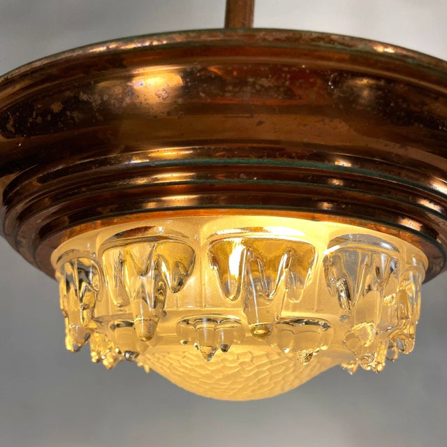 1930s French Art Deco Ezan Copper & Stalactite Glass Pendant Light – Rewired for u.s. Use For Sale In Buffalo - Image 6 of 8