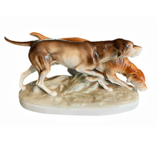 Mid 20th Century English Hunting Hounds Porcelain Statue For Sale - Image 5 of 10