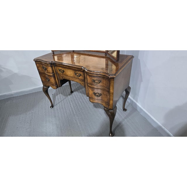 Queen Anne Walnut Dressing Table, 1920 For Sale - Image 13 of 18