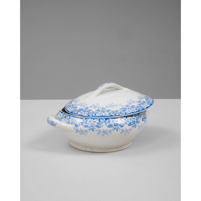 20th Century Dutch Special Edition Porcelain Tureen With Lid For Sale - Image 4 of 18