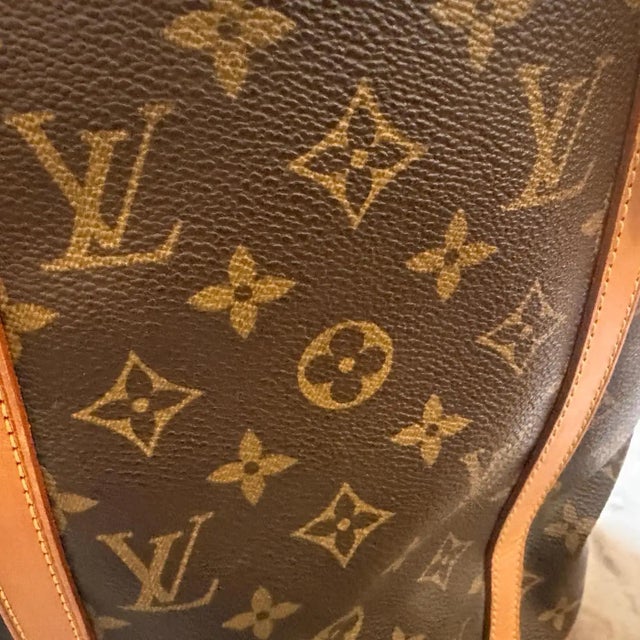 A 2000 Louis Vuitton Monogram Coated Canvas and Leather Bucket Gm Tote Bag 10 For Sale - Image 12 of 18