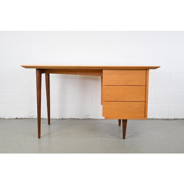 Florence Knoll for Knoll Associates Mid Century Modern Desk For Sale - Image 13 of 13