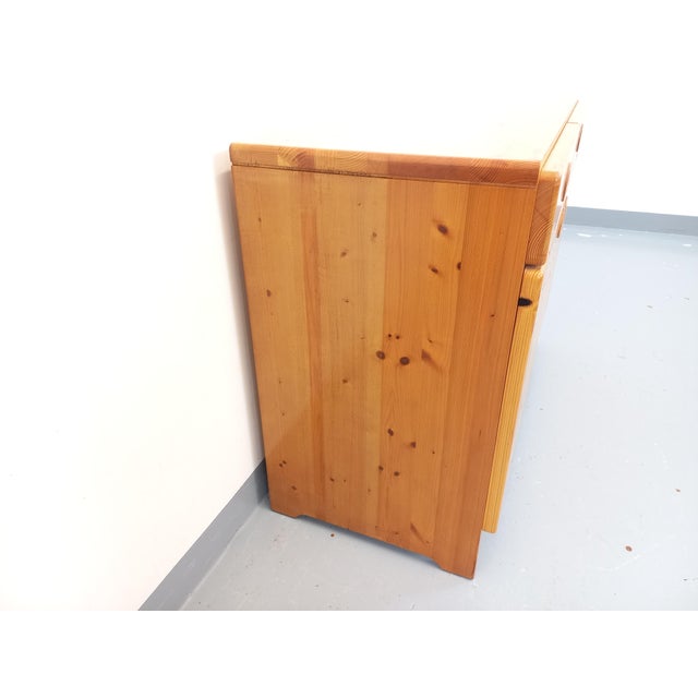 1960s Vintage Pine Buffet by Charlotte Perriand for Les Arcs, 1960s For Sale - Image 5 of 17