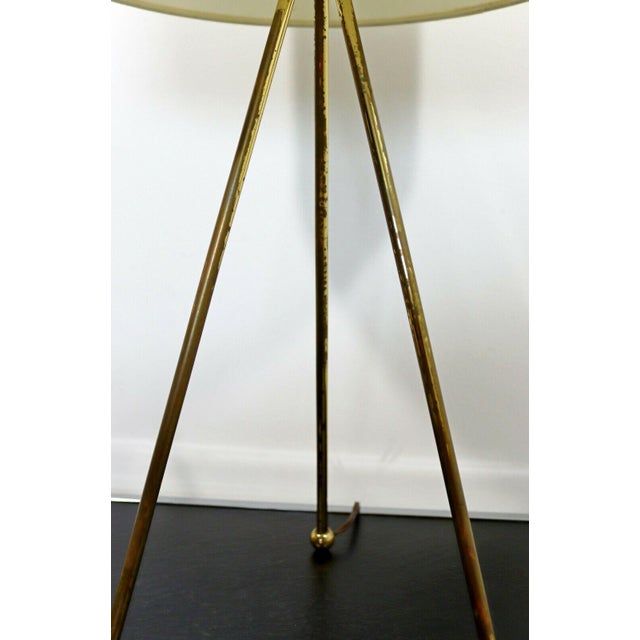 1960s Mid Century Modern 3 Legged Metal Table Lamp 1960s For Sale - Image 5 of 8