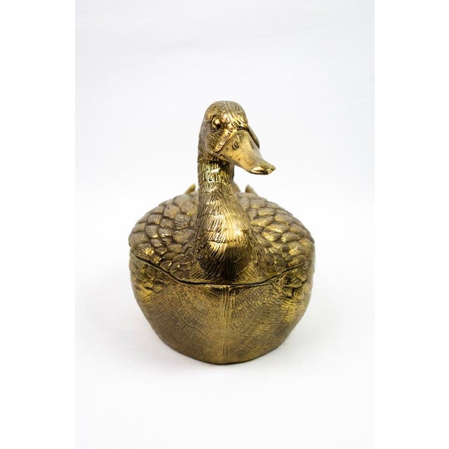 Hollywood Regency Gilt Metal Duck-Shaped Ice Bucket with Hinged Lid and White Lacquered Compartment by Mauro Manetti, 1970s For Sale - Image 4 of 18