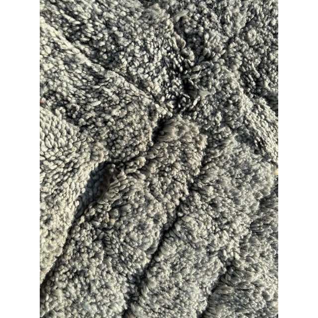 Modern Moroccan Berber Rug, 1990 For Sale - Image 6 of 11
