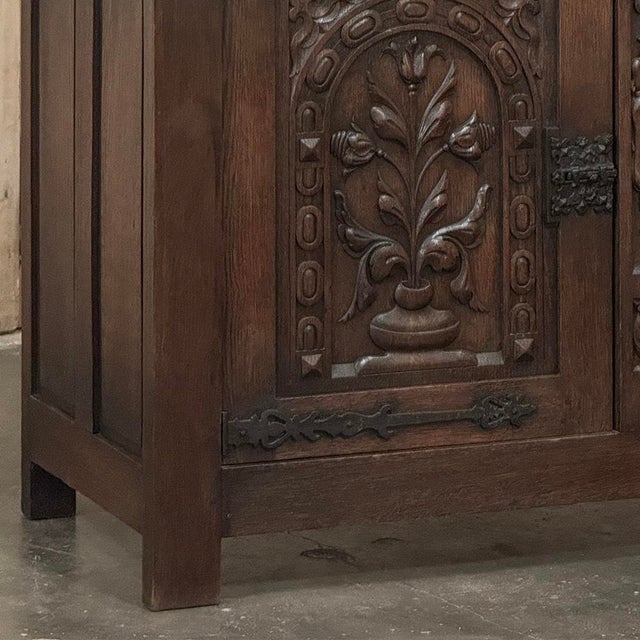 Wood French Gothic Revival Oak Coffer Buffet With Iron Hardware For Sale - Image 7 of 18