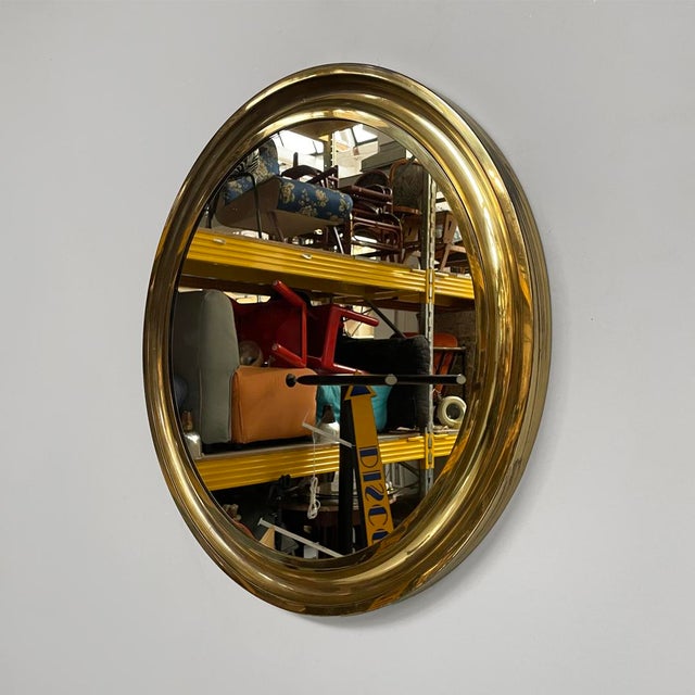 Mid-Century Modern Italian Round Wall Mirror in Brass, 1950s For Sale - Image 4 of 10