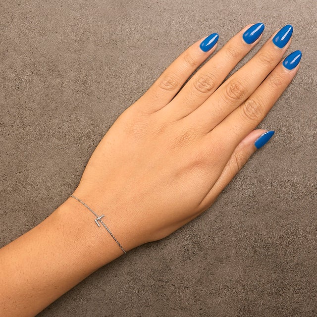 Early 21st Century 10K White Gold Diamond Accent "L" Initial Charm and Link Bracelet For Sale - Image 5 of 6
