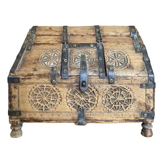 Antique Indian Dowry Chest, 1800s For Sale