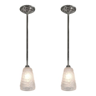 Pair of 1930s Degue French Art Deco Pendant Lights - 5 Pairs Available For Sale