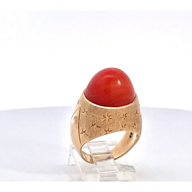 1940s Yellow Gold Mediterranean Coral Cocktail Ring, Unique Design, Size 6.5 For Sale - Image 11 of 11