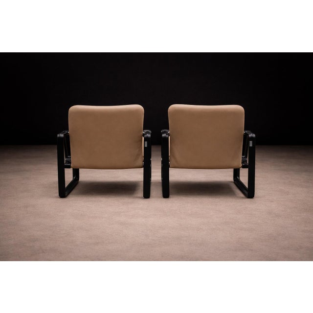 Metal Lobby” armchairs in Metal & Leather, Jorge Zalszupin, 1970s - Lot 325 For Sale - Image 7 of 13