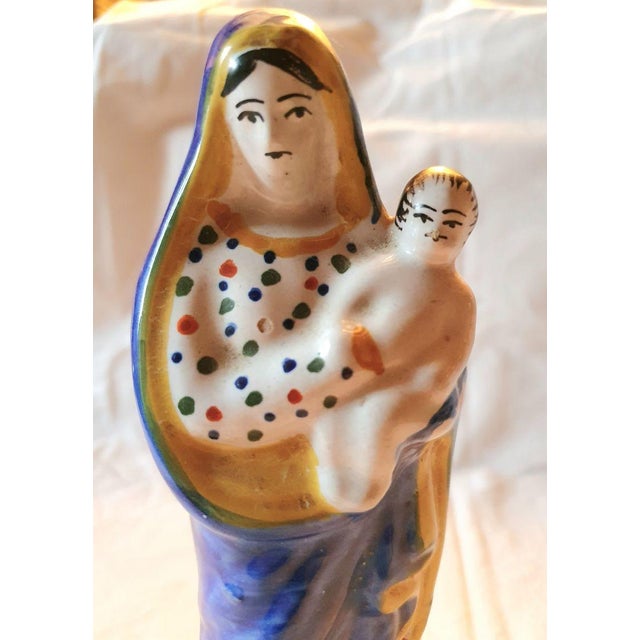 Virgin and Child Figure in Wooden Chapel from Quimper, Late 19th Century For Sale - Image 5 of 18