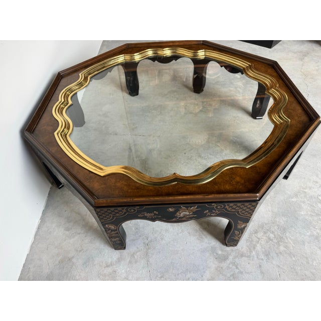 Baker Furniture Collector’s Edition Chinoiserie Octagonal Coffee Table With Brass & Glass Tray Top For Sale - Image 9 of 12