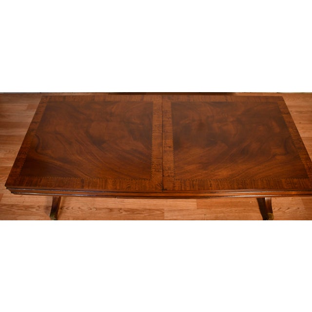 We are pleased to offer this beautiful English Regency coffee table, from the 1930s. This table is made of Mahogany wood,...