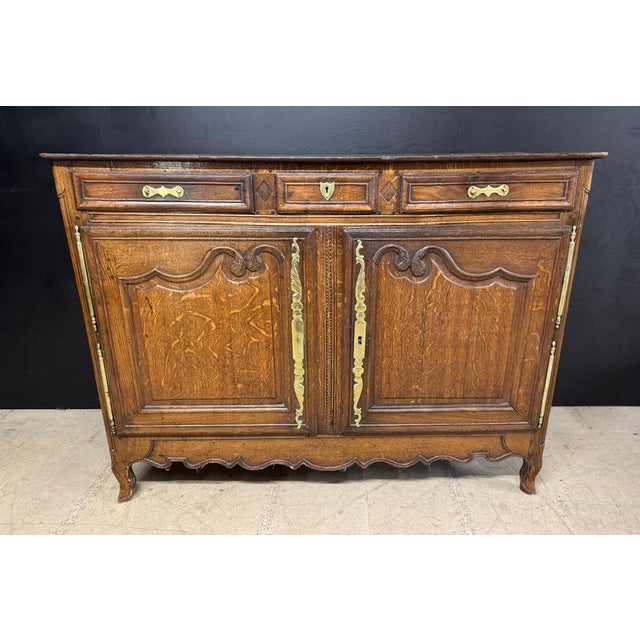 Antique French Normandy Buffet, 1780 For Sale - Image 3 of 14