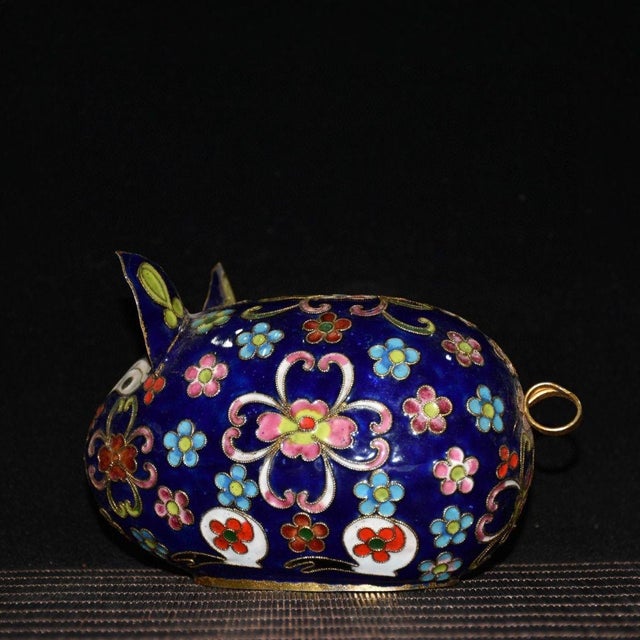 1940s Handmade Cloisonne Pig Figurine, Deep Blue Ground Wire Inlaid Floral Motif, Chinoiserie Table Decor For Sale - Image 5 of 9