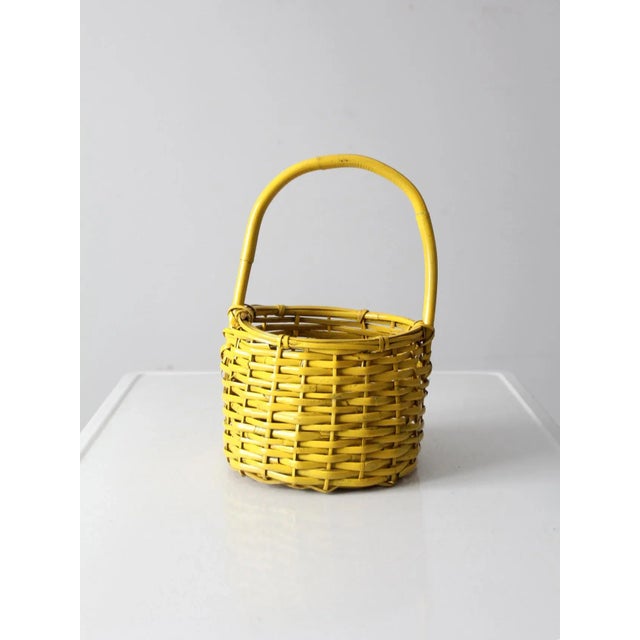 Farmhouse Vintage Yellow Wicker Handle Basket For Sale - Image 3 of 12