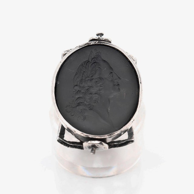 Pair of Antique Spinner Watch Fobs With Wedgwood & Bentley Basalt Intaglio Seals For Sale In Philadelphia - Image 6 of 18