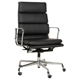Soft Pad EA219 Leather Armchair in Black from Vitra For Sale