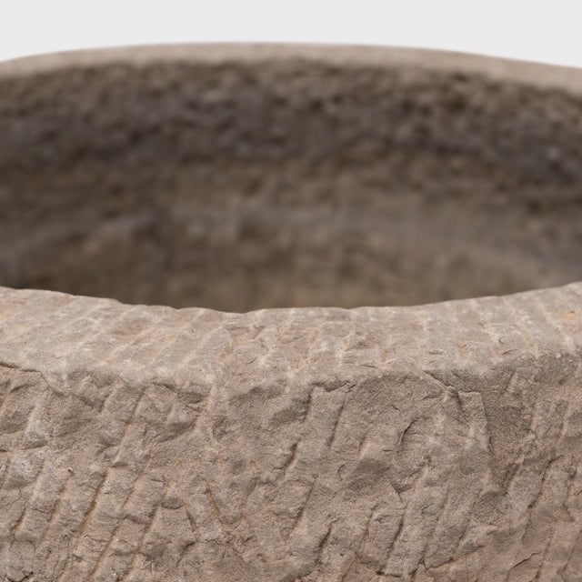 Antique Chinese Furrowed Stone Basin, 19th Century For Sale - Image 4 of 4