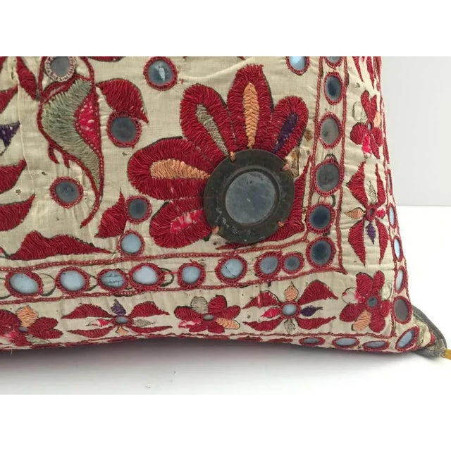Off-white 19th Century Rajasthani Silk Embroidered Mirrorwork Pillow With Birds and Flowers For Sale - Image 8 of 11