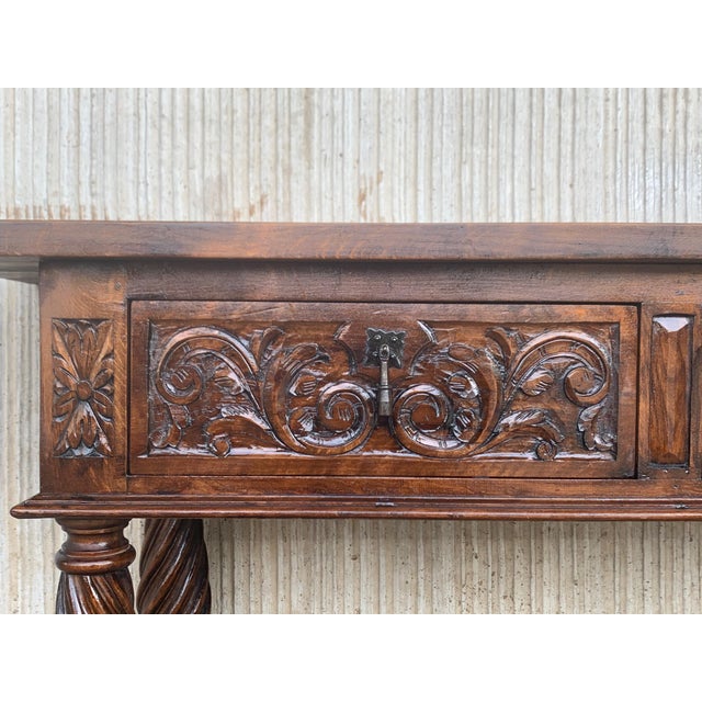 Late 19th Century 19th Century Spanish Low Console Table With Solomonic Legs & Two Carved Drawers For Sale - Image 5 of 11