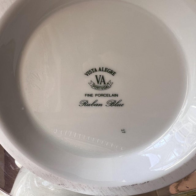 White 1980s Vista Allegre Ruban Blue bow cachepot // large planter // jardiniere // champagne bucket // blue and white fine porcelain // preppy design For Sale - Image 8 of 8
