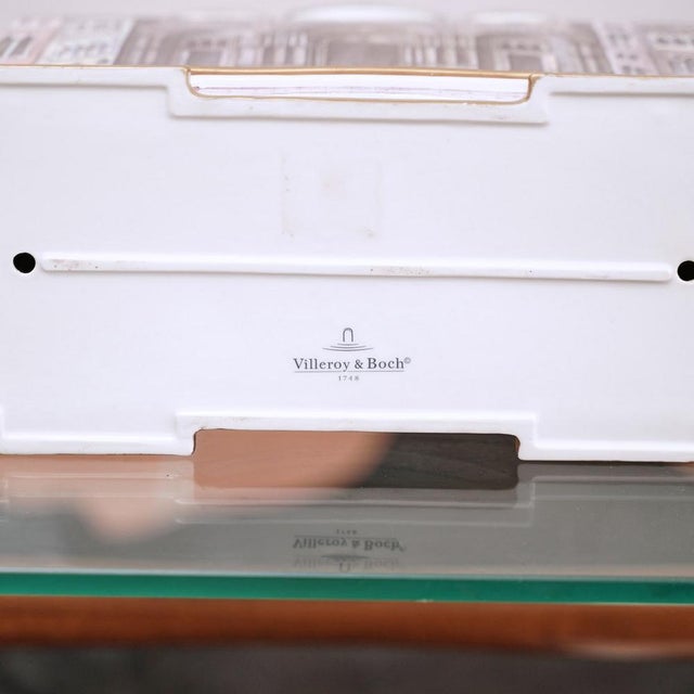 Villeroy & Boch porcela holder HEIGHT HEIGHT: 30 Width: 41 Depth: 13 This piece is attributed to the mentioned...