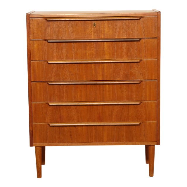 Vintage Danish Chest of Drawers in Teak For Sale