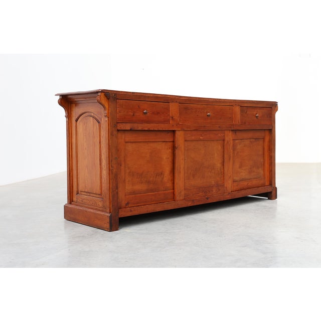 Large Mid-19th Century French Oak Bar Counter For Sale - Image 10 of 18