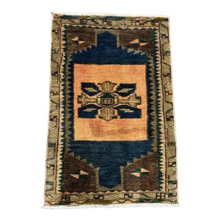 Turkish Yastik Rug 1'8" x 2'6" For Sale