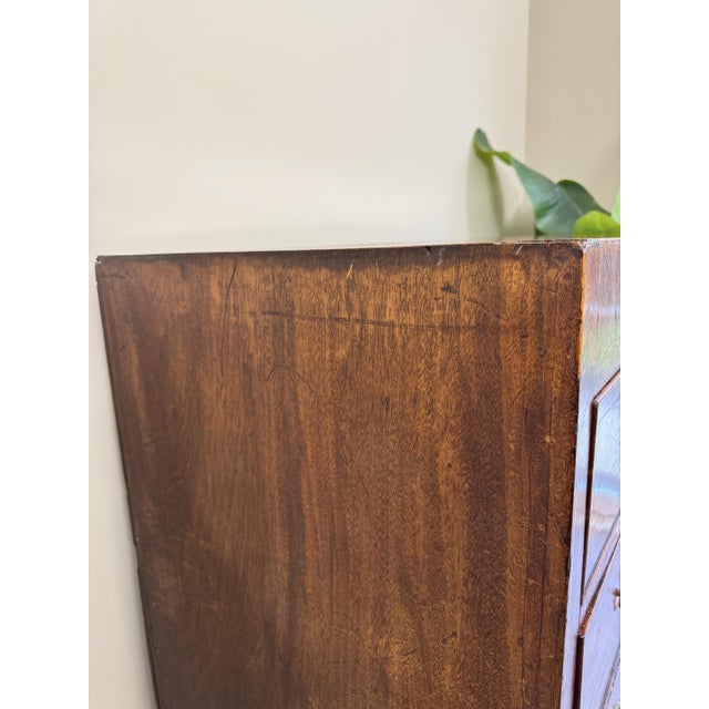 Georgian Chest of Drawers in Mahogany For Sale - Image 9 of 17