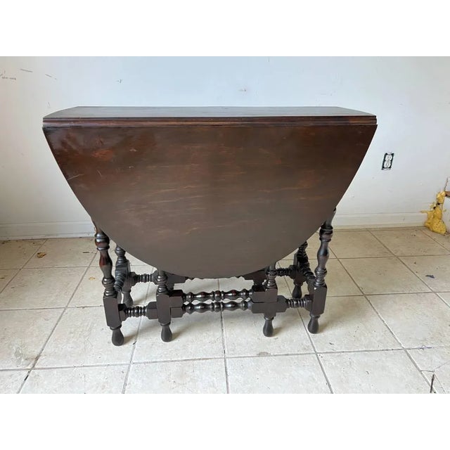 19th Century Antique Solid Walnut Gate Leg Drop-Leaf Dining Table For Sale In Washington DC - Image 6 of 12