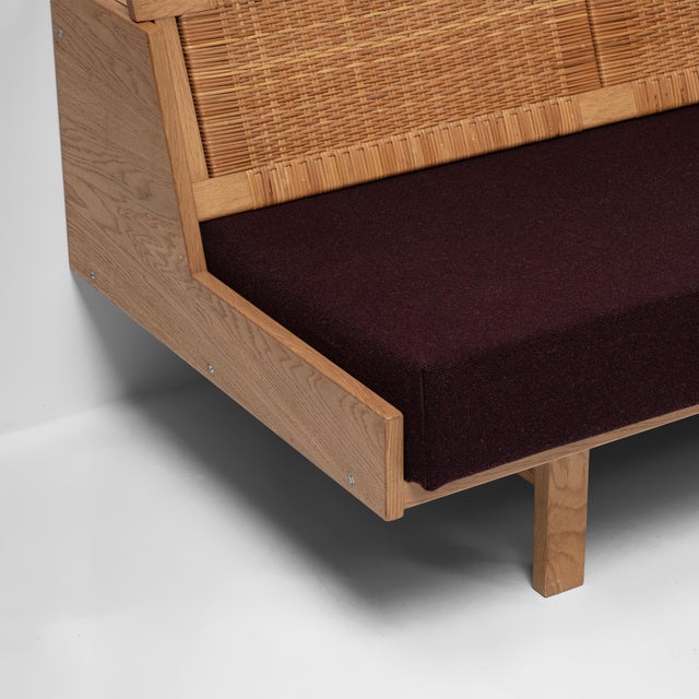 Model GE258 Oak and Cane Sofa Bed by Hans J. Wegner for Getama, Denmark, 1954 For Sale - Image 6 of 18