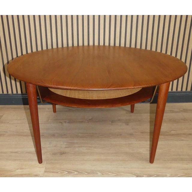 Model 515 Minerva Round Coffee Table in Teak by Peter Hvidt & Orla Mølgaard-Nielsen for France & Son, 1960s For Sale - Image 6 of 12