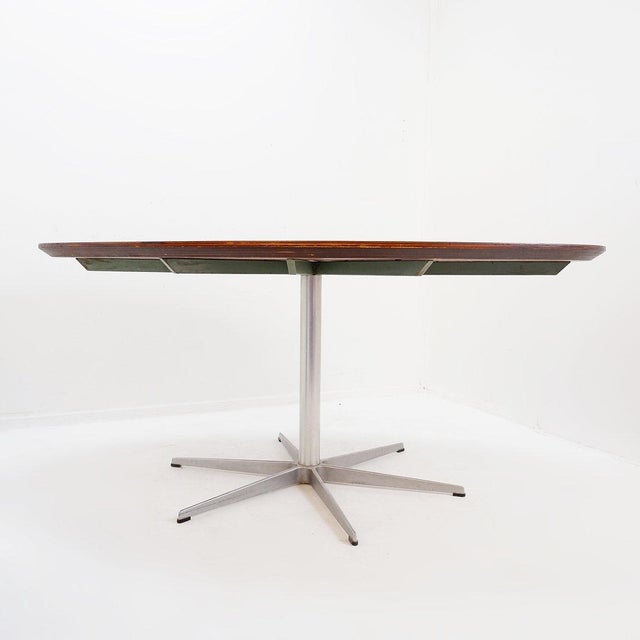 Star Base Dining Table attributed to Arne Jacobsen for Fritz Hansen, 1970s For Sale - Image 9 of 16
