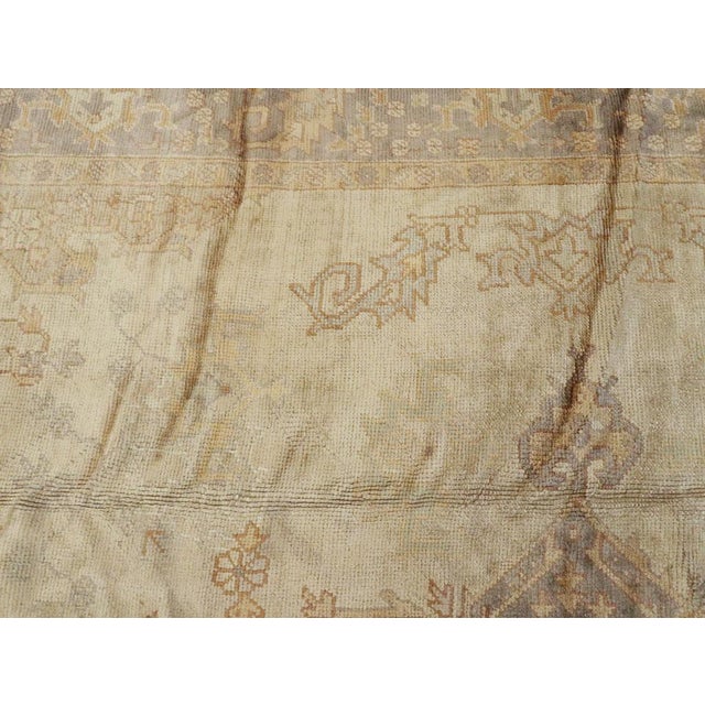 Galerie Shabab Collection Mid-20th Century Turkish Oushak Room Size Carpet For Sale - Image 4 of 7