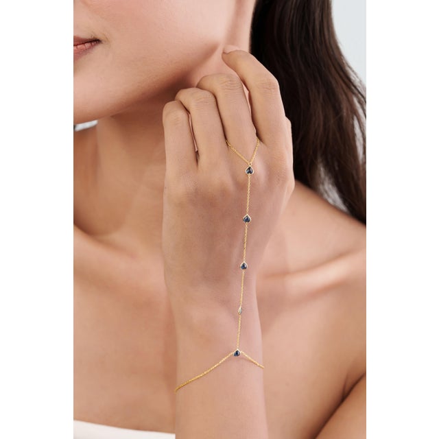 Royal Blue Antique Style 1.33ct Heart Cut Blue Sapphire Hand Chain Bracelet & Ring For Sale - Image 8 of 18